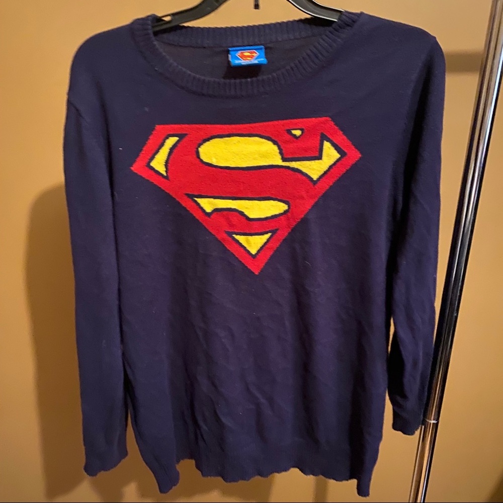 Superman crewneck sweater size M